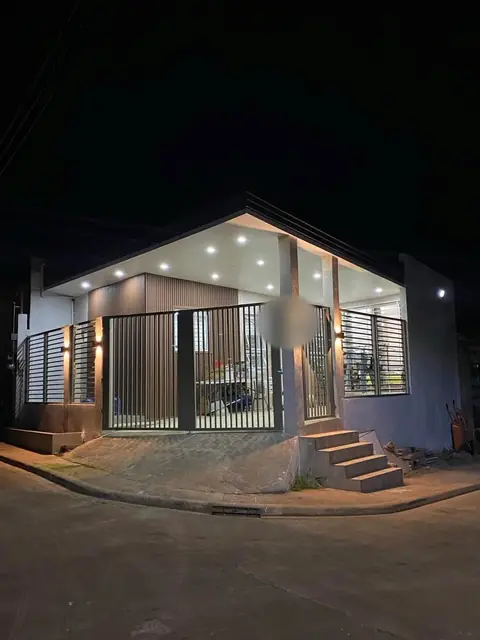 Single-Storey Residential, photo 1 of 5